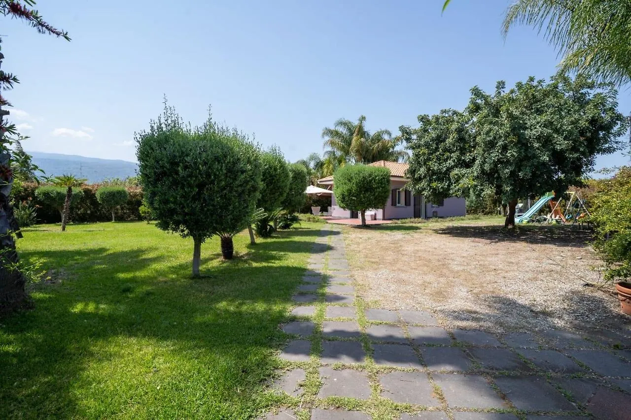Villa Green Place Mascali Italy